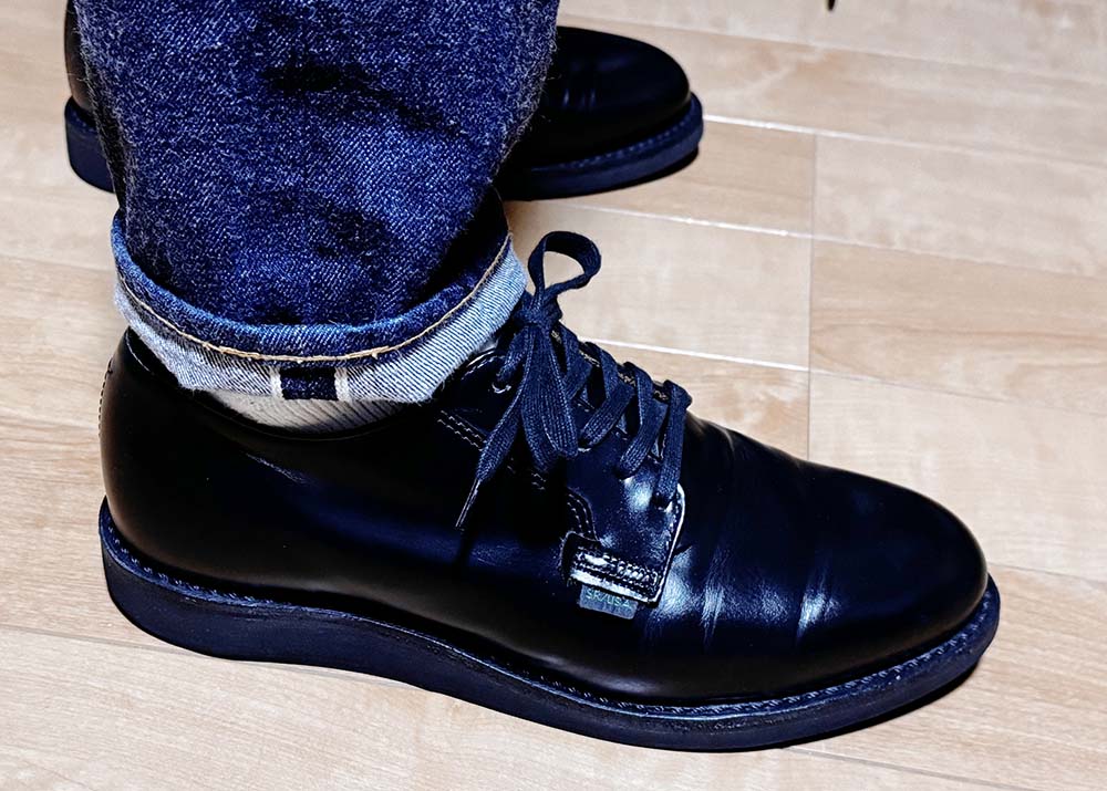 ジーンズに合わせたレッドウイング ポストマン101