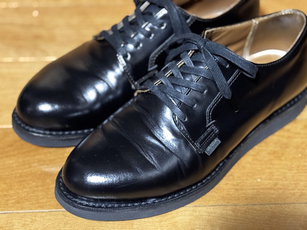 レッドウイング ポストマン101に装着中の社外品シューレース